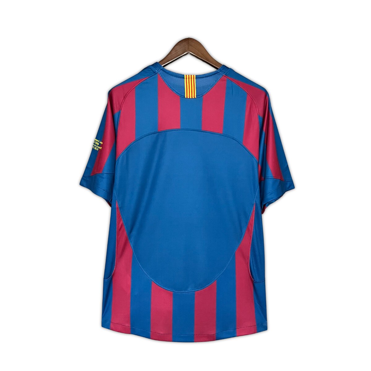 Camisa Retrô Barcelona I 2005/06 Masculino 2 Camisa Retrô Barcelona I 2005/06 Masculino - Imagem 2