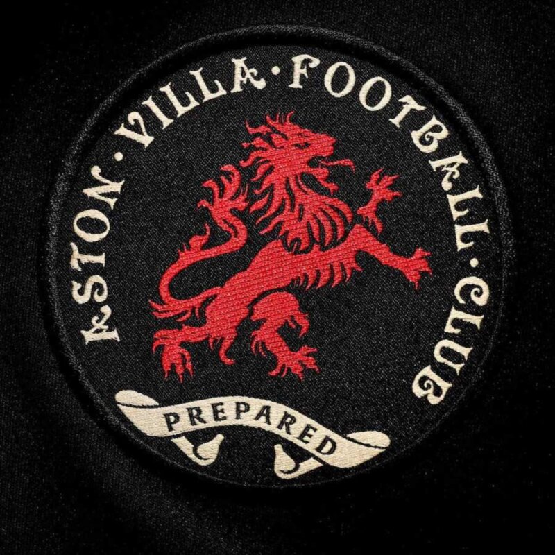 Escudo da camisa do Aston Villa comemorativa 150 Anos