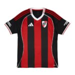 Camisa River Plate II 25/26 Masculina Torcedor com listras vermelhas e pretas, modelo reserva inspirado no título de 1975.