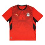 Camisa Egito titular 26/27 masculina torcedor vermelha com detalhes em preto e branco inspirados na cultura egípcia