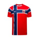 Camisa titular da Noruega 26/27 masculina vermelha com cruz azul-marinho frente