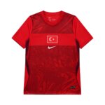 Camisa titular da Turquia 2026 vermelha com bandeira turca no peito masculina torcedor